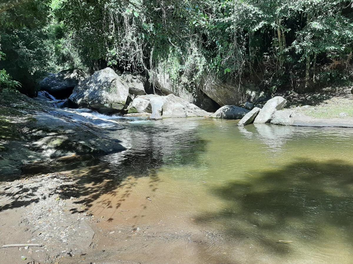 Casa Rosa Lumiar, Cachoeira Particular E Fazendinha Экстерьер фото
