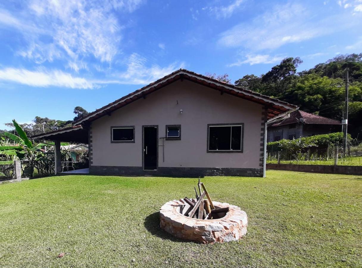 Casa Rosa Lumiar, Cachoeira Particular E Fazendinha Экстерьер фото
